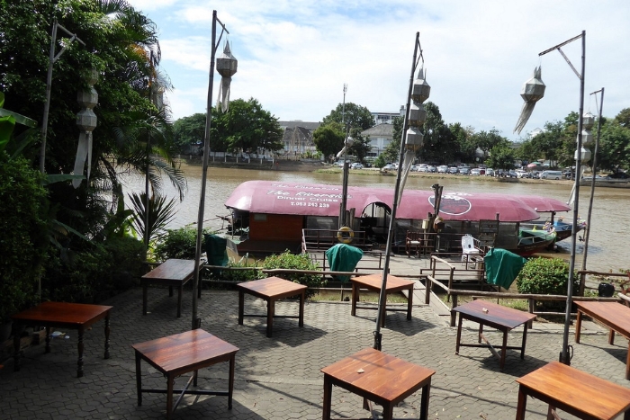 The Riverside Bar & Restaurant, restaurant in Chiang Mai