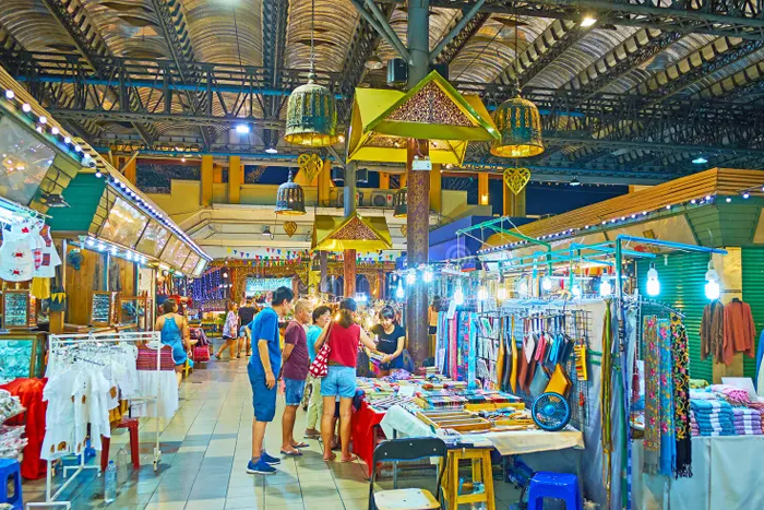 Visit local market in Chiang Rai