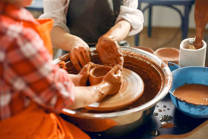 Handmade pottery: souvenirs in Chiang Rai