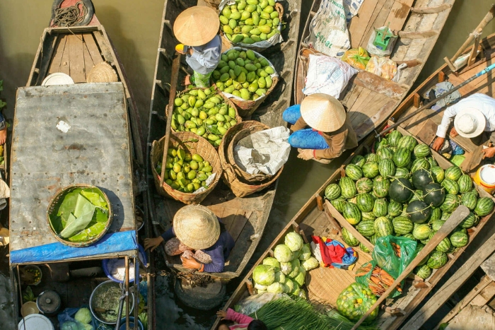 Cai Rang floating market