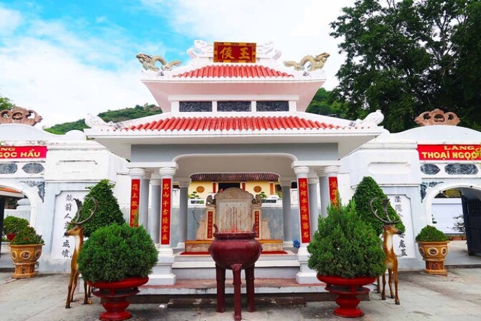 Tomb of Thoai Ngoc Hau