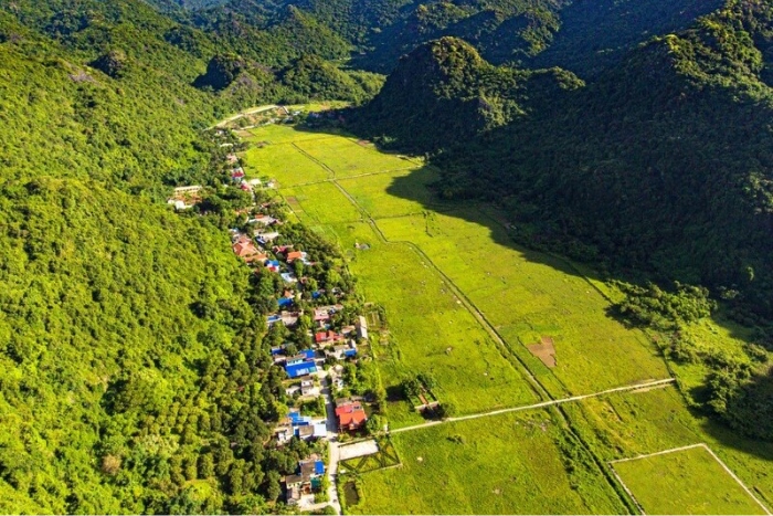 Viet Hai village, Cat Ba