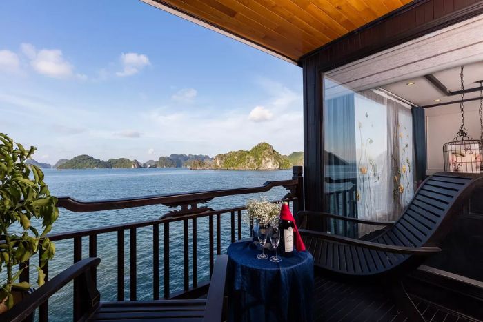 Room with balcony overlooking Lan Ha Bay