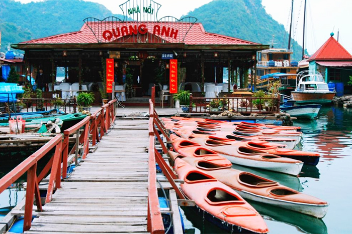 Quang Anh restaurant in Cat Ba 