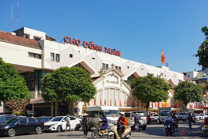 Dong Xuan market