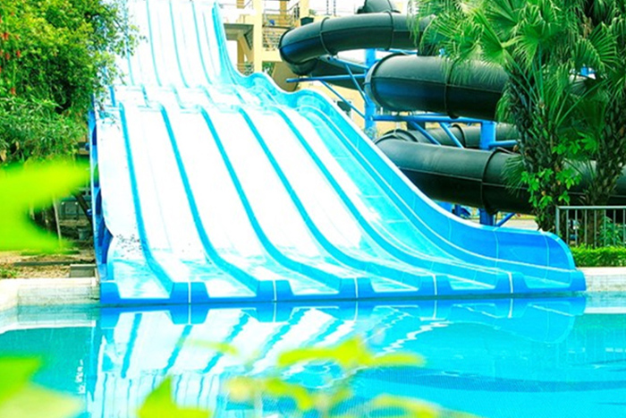 Ho Tay Water Park, one of the best water parks in Hanoi