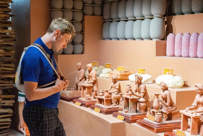 An exhibition corner on the 2nd floor of Bat Trang ceramics museum