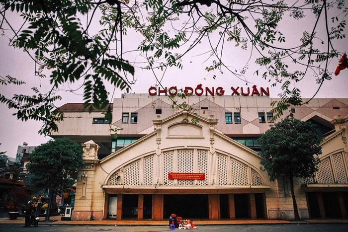 Dong Xuan Market 