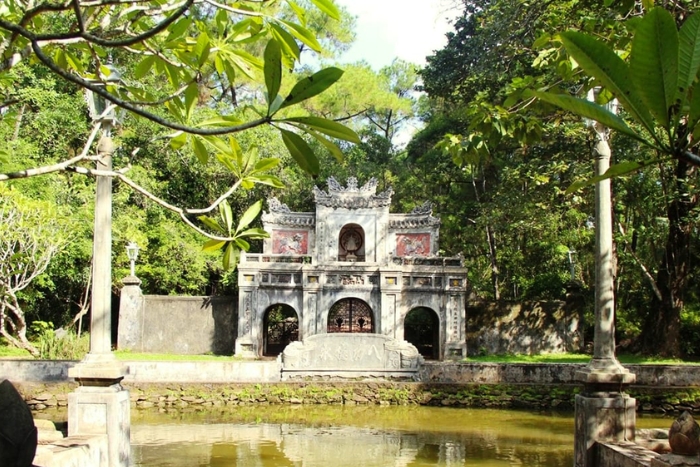 Tu Hieu pagoda