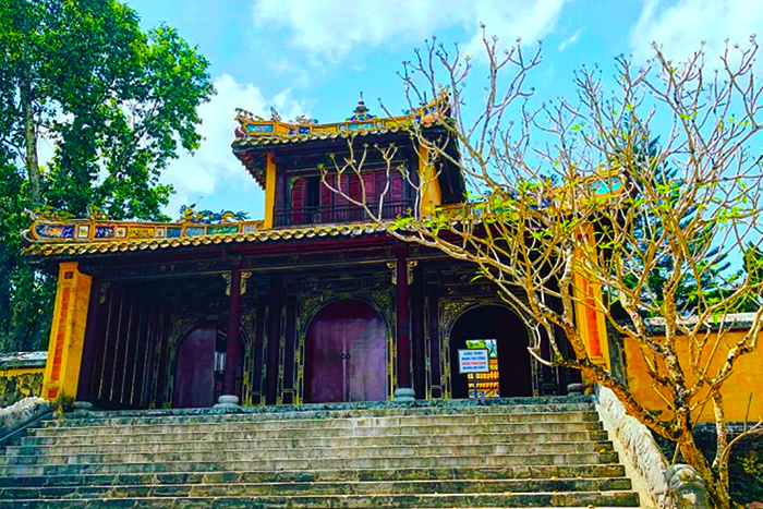 Tomb of Dong Khanh