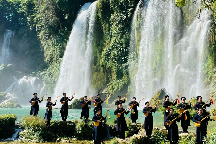  The black Lolo, Cao Bang