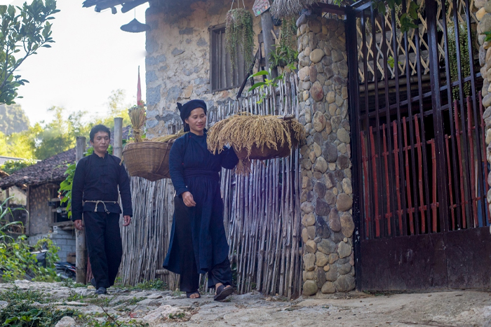 Visit Khuoi Ky stone village in Cao Bang