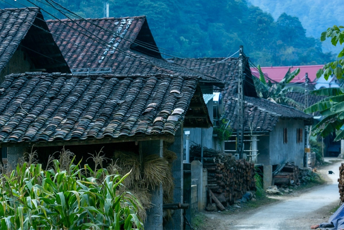 Lung Ri craft village