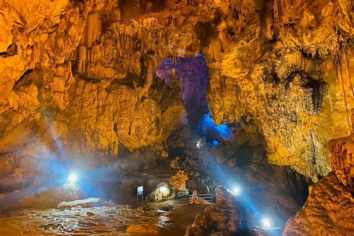 The beauty of Nguom Ngao cave