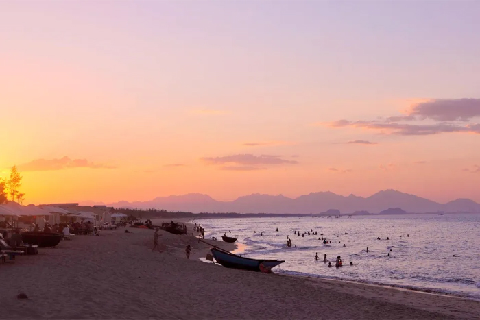 An Bang Beach is an ideal spot for relaxation in central Vietnam