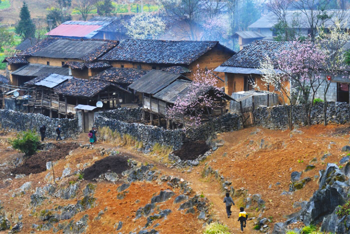 Visit Dong Van Karst Plateau Geopark in North Vietnam itinerary 6 days