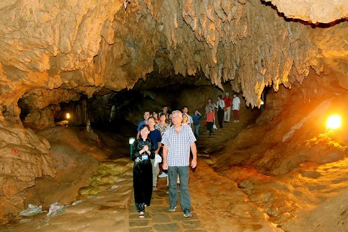 Visit Nguom Ngao in 6 days trip to North Vietnam 