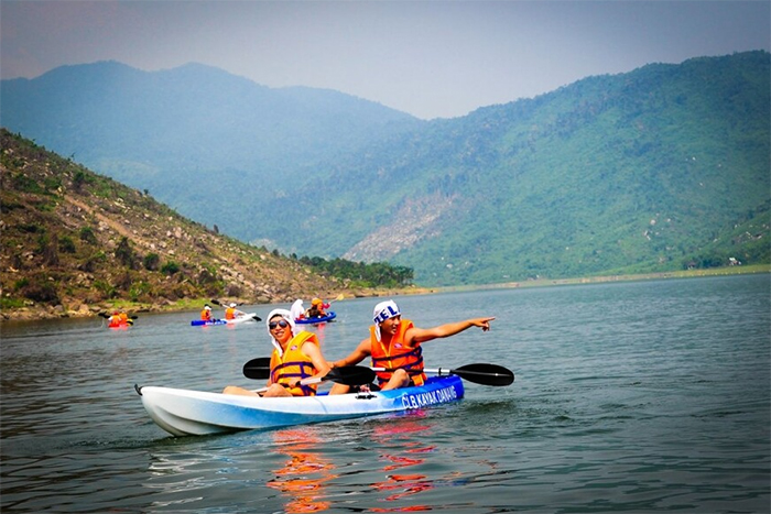 Dong Xanh - Dong Nghe Lake in Da Nang