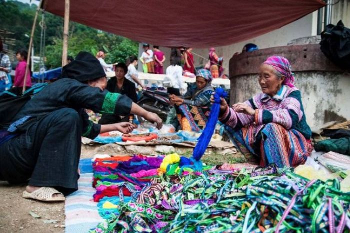 Hoang Su Phi market is the place to find traditional costumes from different ethnic groups in Vietna