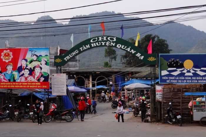 Entrance to Quan Ba market in Ha Giang