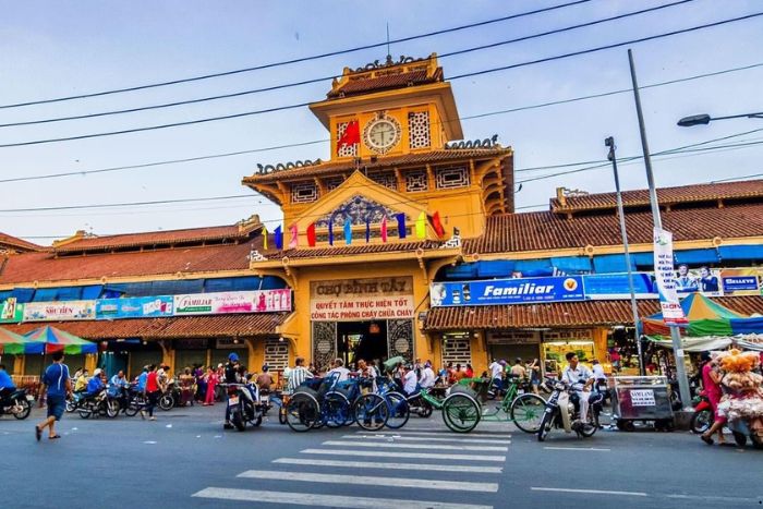 Binh Tay Market - A must-visit in Ho Chi Minh City in 4 days