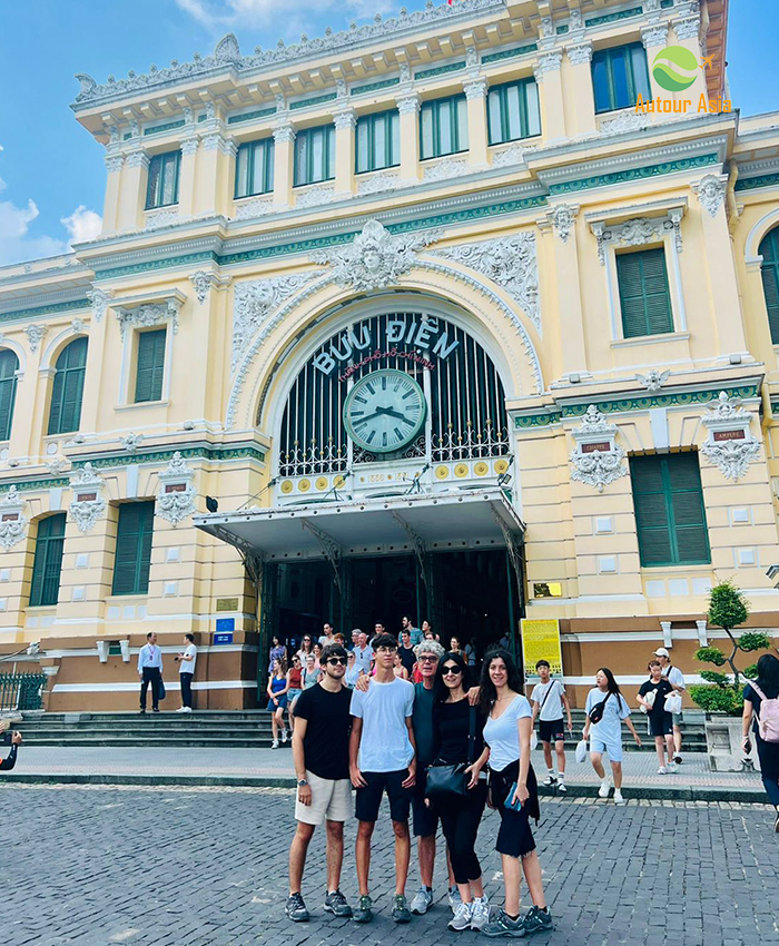 Central Post Office, discover Ho Chi Minh city in 36 hours 