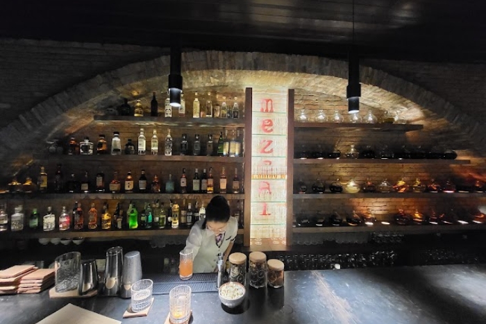 Mezcal Cocteleria, 38 Phan Chu Trinh, Cam Chau, Hoi An