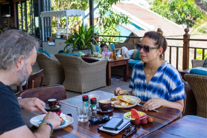 Enjoy the best breakfast in Hoi An with coffee