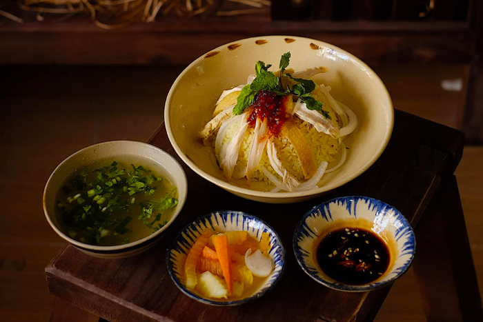 A typical dish from central Vietnam – Cơm gà (chicken rice)