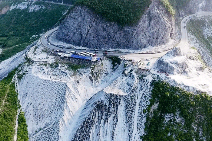 What to see on the way to Mai Chau? Thung Khe Pass