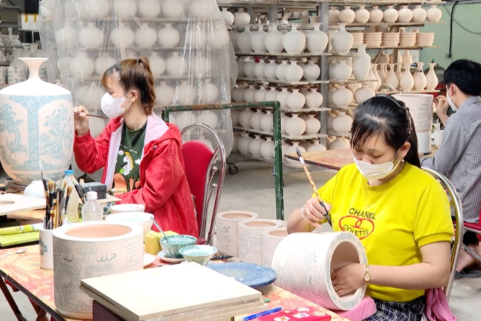 Bồ Bát ceramic village Ninh Bình