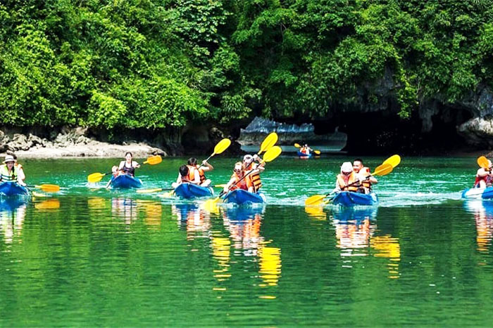 Kayaking in Cuc Phuong