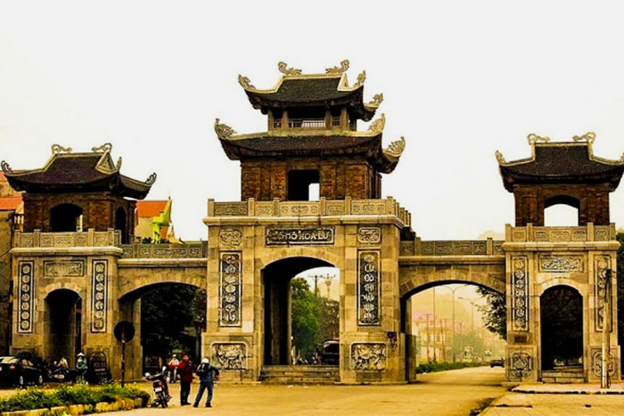 Hoa Lu Ancient Capital, was the capital of Vietnam, a must-see destination in Ninh Binh