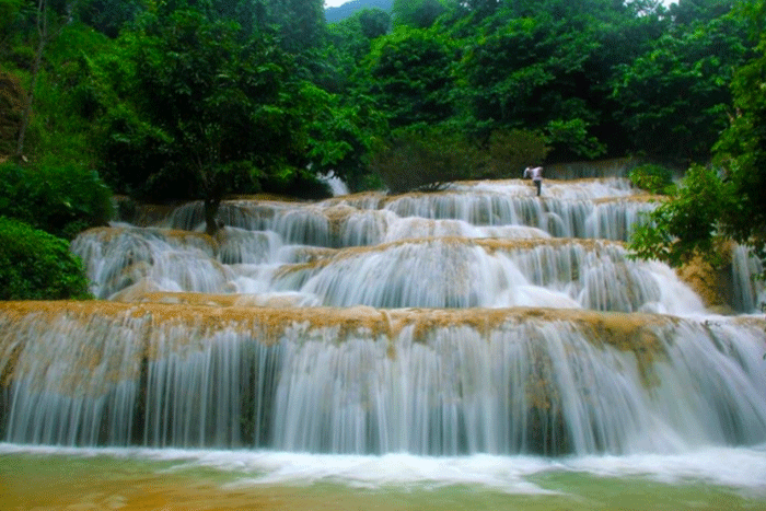 Muon waterfall, Thing to see in Pu Luong