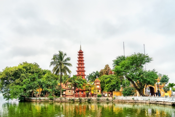 Visit Tran Quoc pagoda in Vietnam travel itinerary 10 days