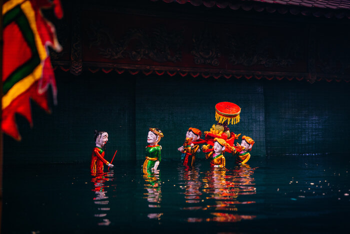 What to do in Vietnam in 10 days? Catch a traditional water puppet show