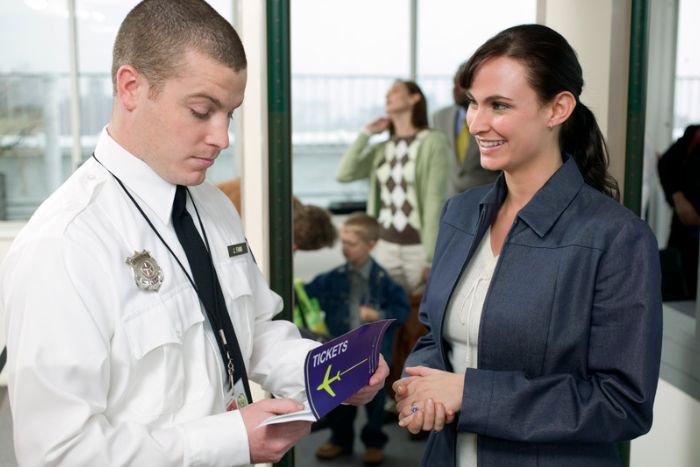 Behaviors at the airport when traveling to Vietnam with a one-way ticket