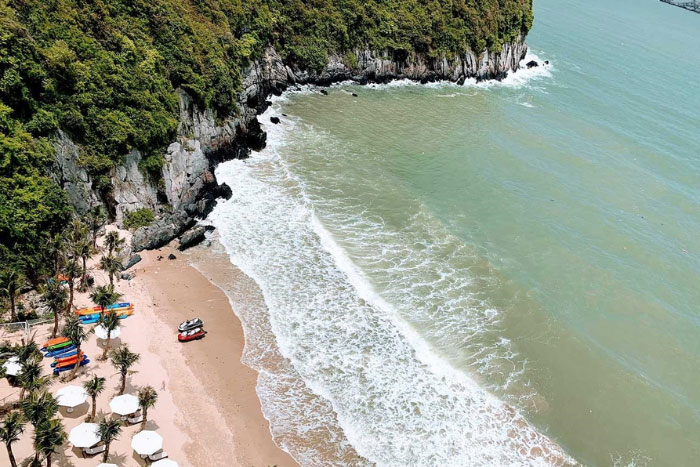 Beaches of Cat Ba island