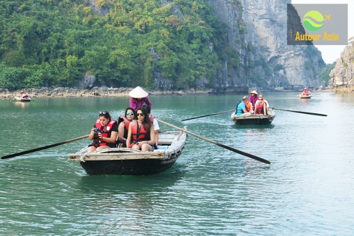 Halong Bay, a must-see destination in your 2-week Vietnam Cambodia tour