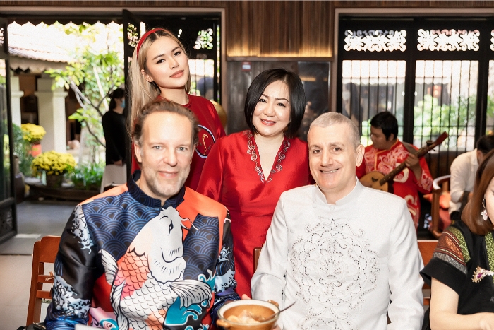 Ao dai always attracts tourists as a new experience