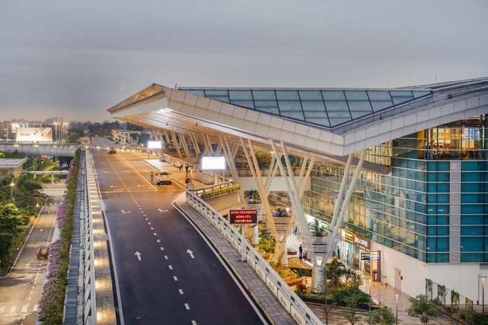 Da Nang airport, the gateway for tourists to explore Central Vietnam