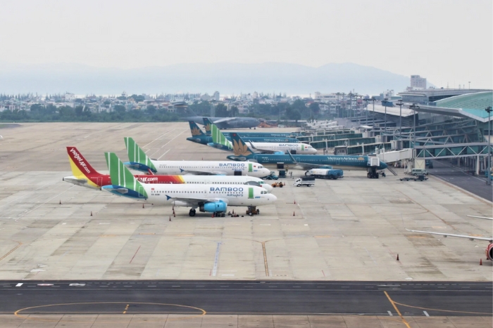 Aircraft aprons of airport 