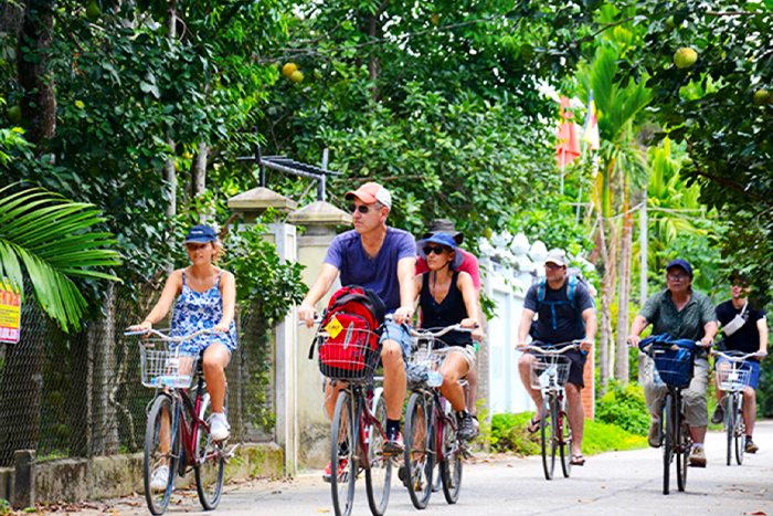 Cycling in Thuy Bieu village 